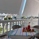 Kiki\'S Rooms 2