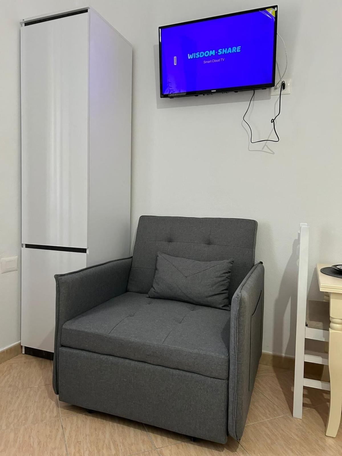 Villa Kiki's 2